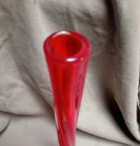 Vase Soliflore Rouge Rubis avec Pied Torsadé – Verre (photo 5 of 5)