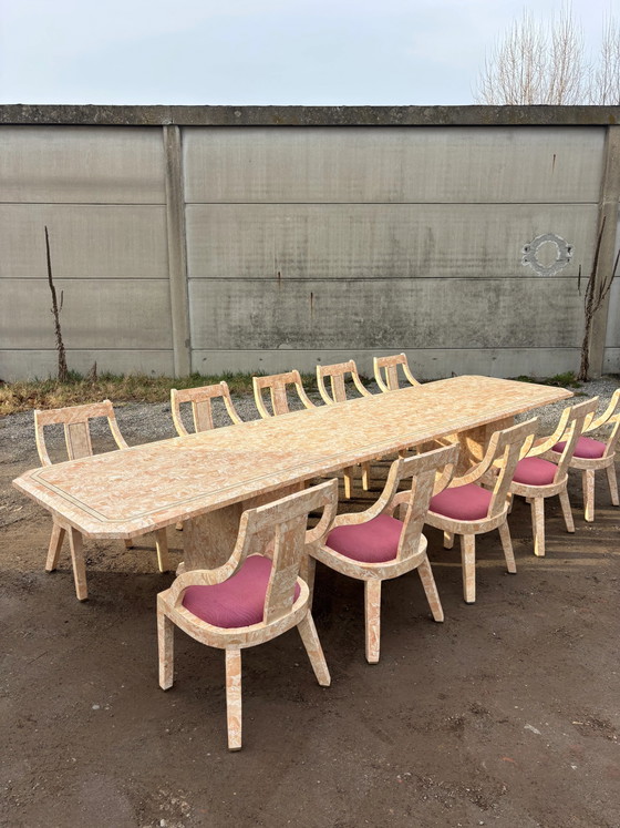 Mesa de comedor de mármol con diseño de teselado de Maitland & Smith con 10 sillas. – Mesas de jardín (photo 6 of 7)