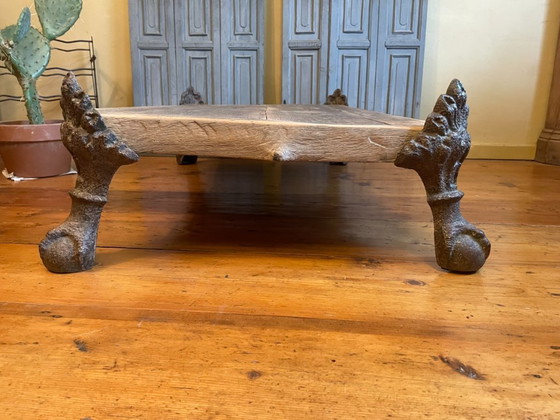 Image 1 of Robuuste Salontafel Bijzettafel met Klauwen