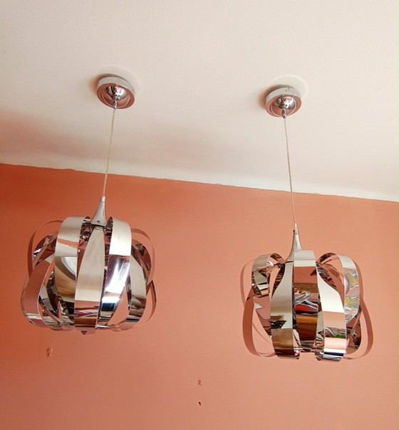 2x Pendelleuchten aus verchromtem Metall im Space-Age-Stil (photo 7 of 10)