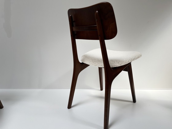 Image 1 of 4 chaises de salle à manger vintage en teck