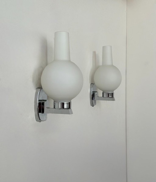 Paire d'appliques vintage en chrome et verre sablé, France, 1960