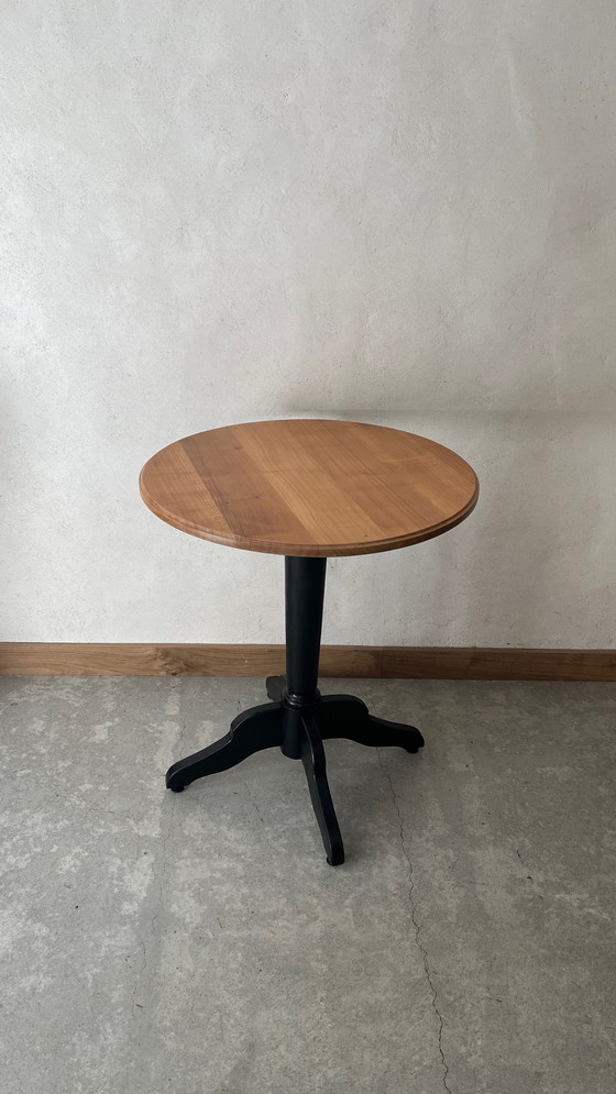 Image 1 of Mesa de pedestal de madera