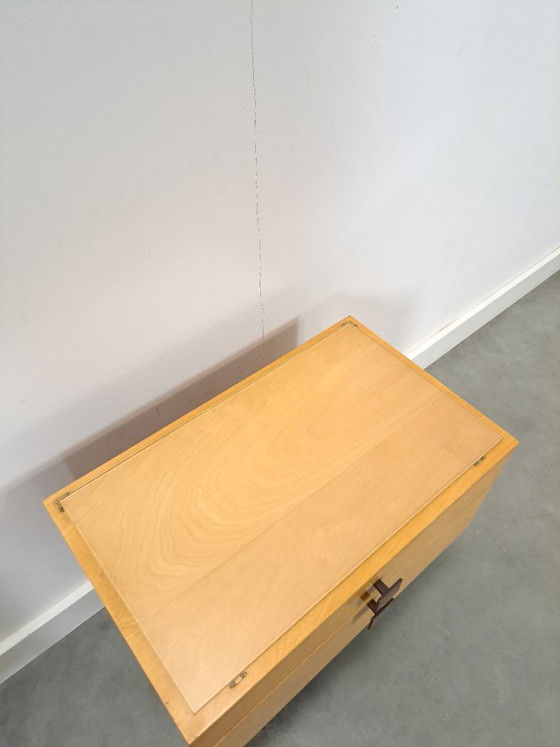 Image 1 of Set nachtkastjes met lade en vierkante grepen