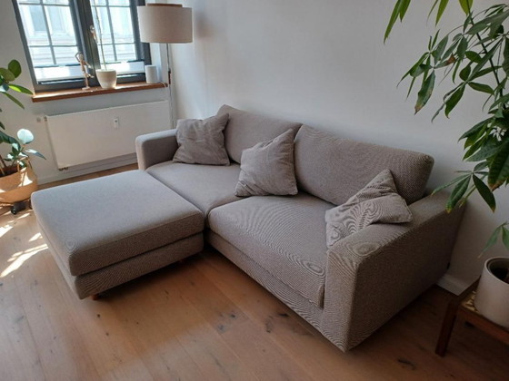 Image 1 of Sofá Douglas de 3 plazas de Sofa Company con reposapiés y cojines, como nuevo.