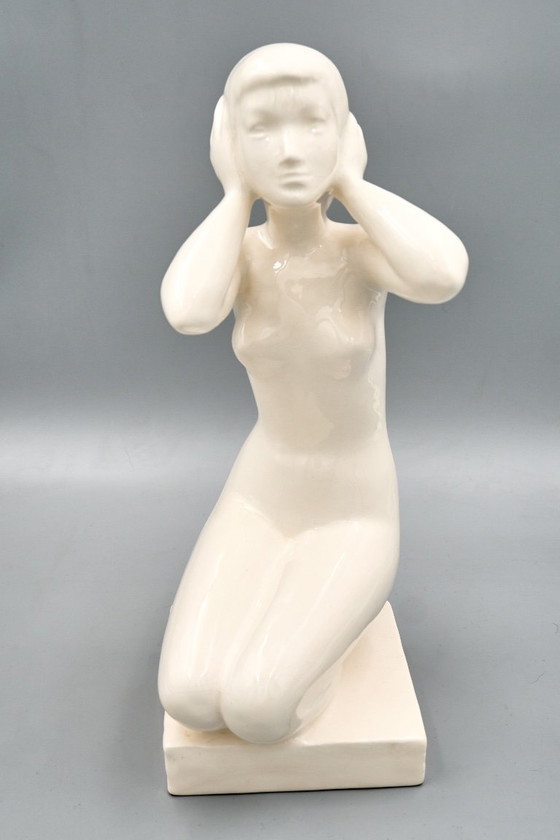 Figure Féminine en Céramique, Tchécoslovaquie des années 1960 – Sculptures, Ceramic (photo 2 of 16)