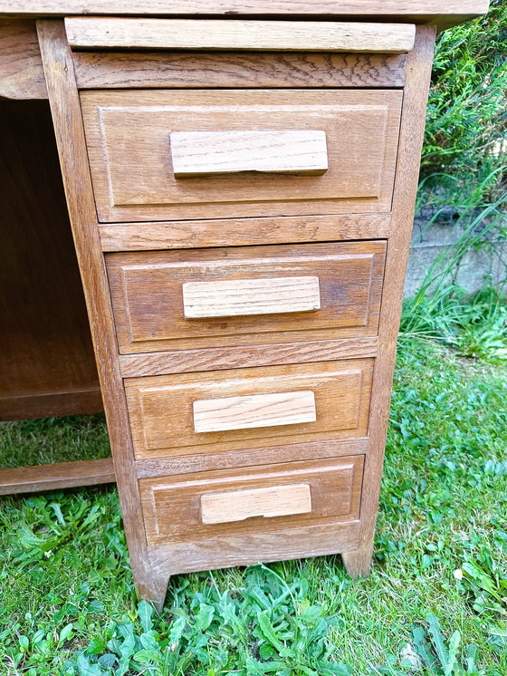 Image 1 of Bureau en chêne massif ancien