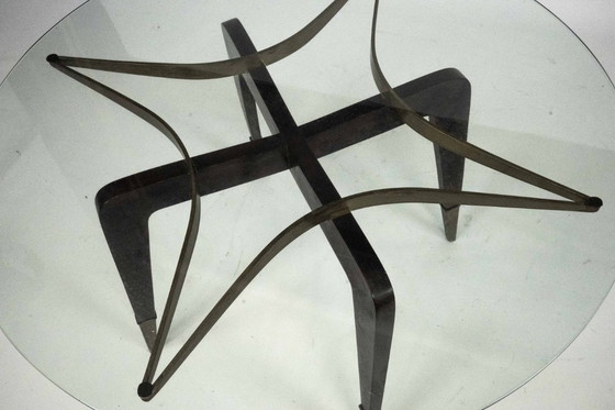 Image 1 of Rare table basse ronde du milieu du siècle, signée Paolo Buffa, Italie, années 1950.