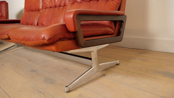 Image 1 of Vintage zithoek | 3-zits | fauteuil + hocker | King sofa | Leer