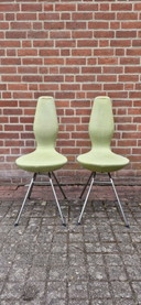 Sillas Stokke Varier Date, 4 amarillas y 2 verdes