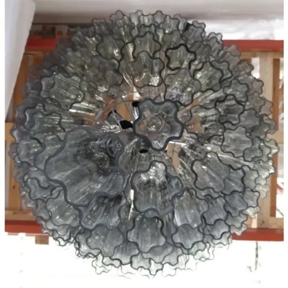 Image 1 of Lustre contemporain de luxe inspiré des malles en verre de Murano