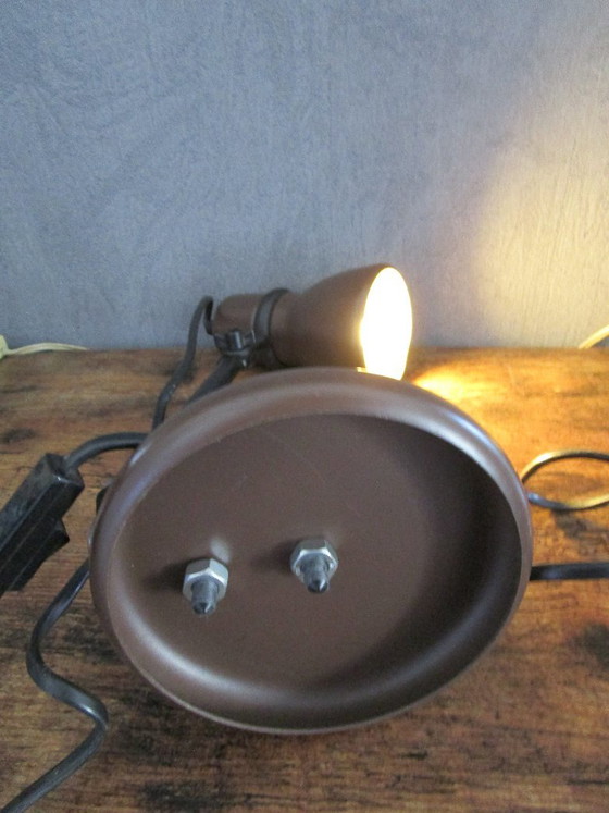 Lampe de bureau vintage marron des années 70 Vrieland Design. – Lampes de bureau, Metal (photo 6 of 12)
