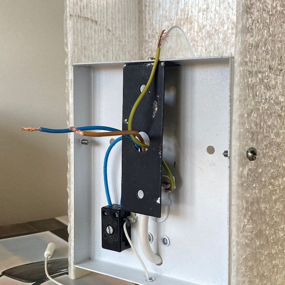 Image 1 of Applique in plastica Perspex effetto granito in stile anni Settanta