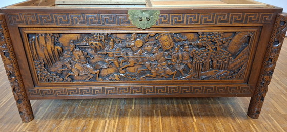Image 1 of Indonesische of Chinese kamferhouten kist