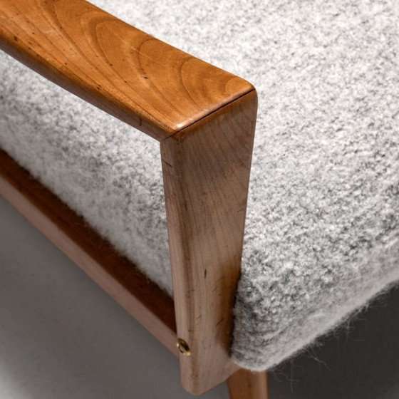 Image 1 of Walnoot hout fauteuil 