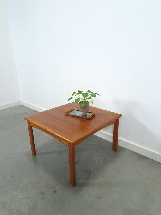 Image 1 of Table basse carrée danoise Glostrup en teck, n°1