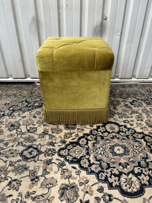 Poef velours vintage du milieu du siècle