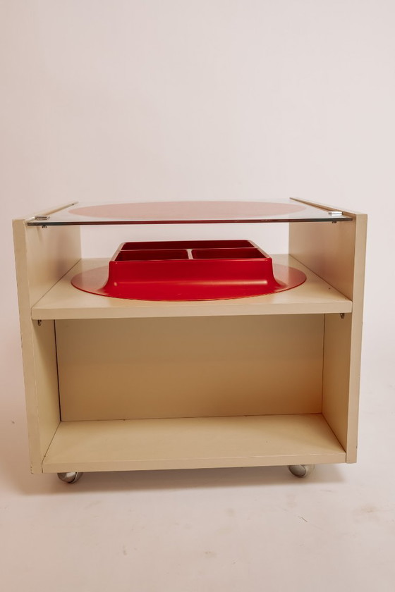 Image 1 of Set rood/witte Space Age nachtkastjes uit Italië, jaren 60