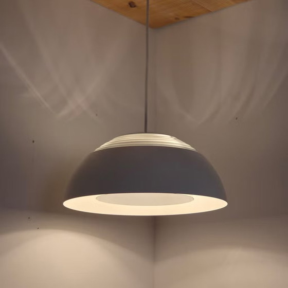 Louis Poulsen AJ Royal, Danish pendant lamp, Arne Jacobsen, 1950, Metal, White, Scandinavian (photo 3 of 17)