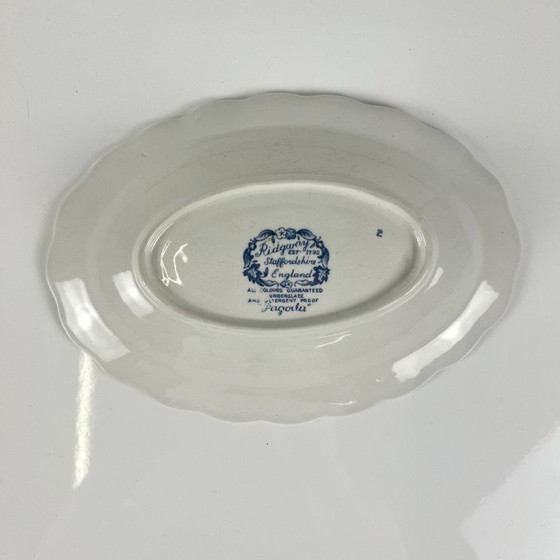 Image 1 of Plato ovalado pequeño de Ridgway, modelo "Pagoda", Staffordshire, Inglaterra, 1980.