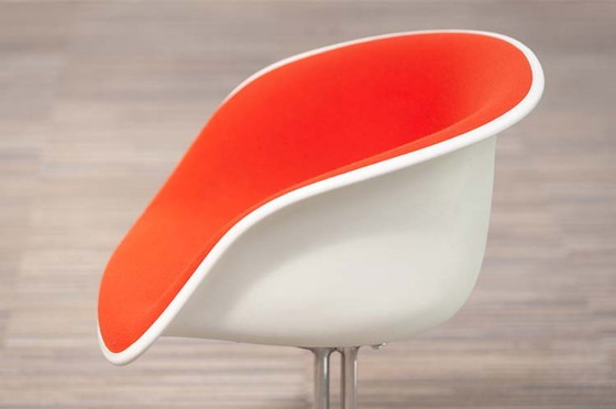 Image 1 of 1X Eames La Fonda