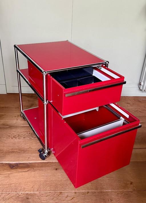 USM Haller 2-drawer cabinet on casters