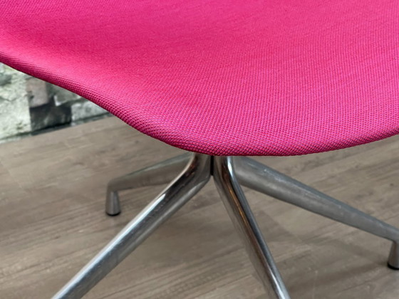 Hay AAC 11 Swivel, Purple-pink fabric | Hee Welling, Swivel chairs, Textile, Metal, Modern (photo 12 of 15)