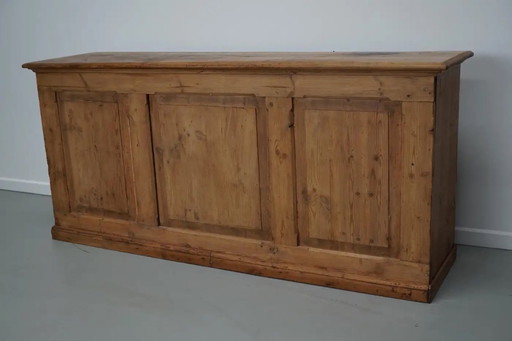 Mobiletto rustico da farmacia tedesco d'epoca / bancone da negozio in pino, anni '30