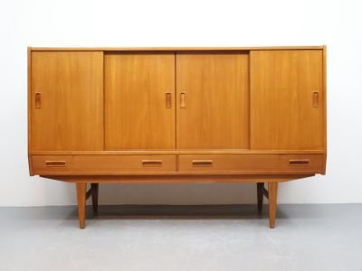 Vintage Wall cabinet / sliding door drawers / teak / Westergaard møbelfabrik – Mid Century Modern (photo 5 of 5)