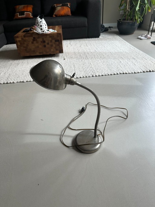 Vintage metal desk lamp with flexible neck – bureaulampen (photo 2 of 5)
