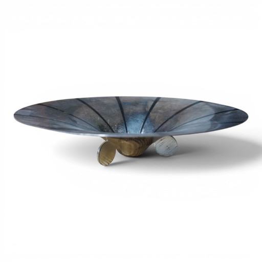 Ciotola scultorea Bauhaus WMF Ikora, in ottone argentato, realizzata da Paul Haustein nel 1920.