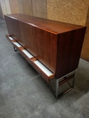 Vintage highboard in palissander van Aurora Meubelfabriek 1960