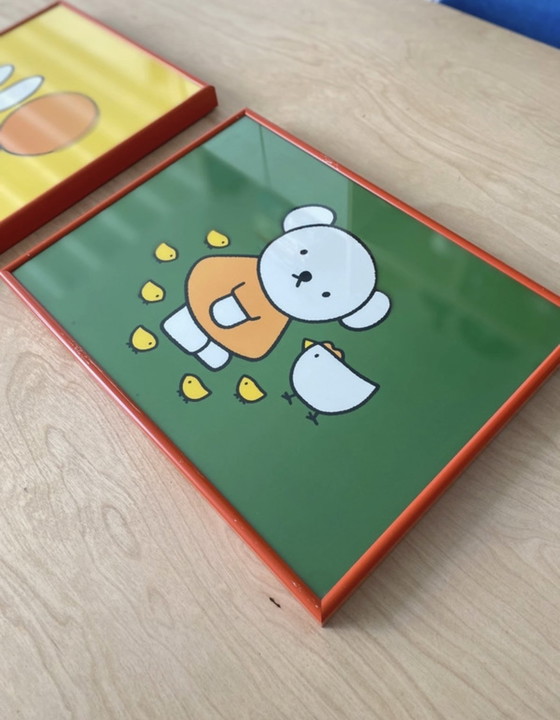 Image 1 of Dos marcos naranjas con impresión offset, dibujos de Miffy de 1996