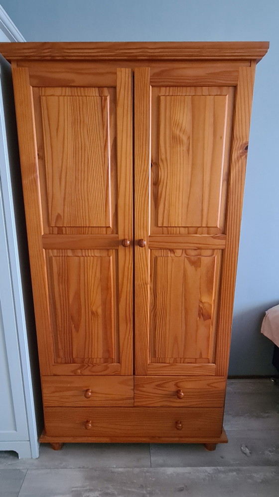 Vintage Wardrobe – Wood (photo 4 of 5)