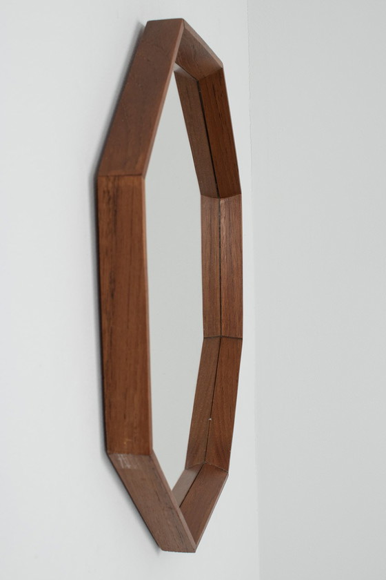 Image 1 of Octagonal shaped mirror