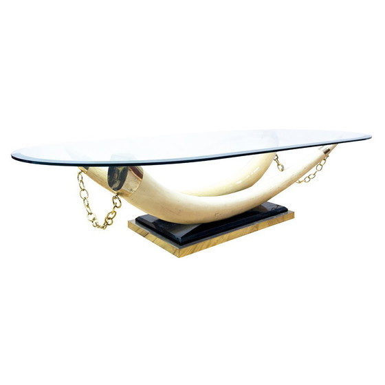 Image 1 of Mesa de centro francesa de mediados de siglo con colmillos de imitación de marfil, década de 1970