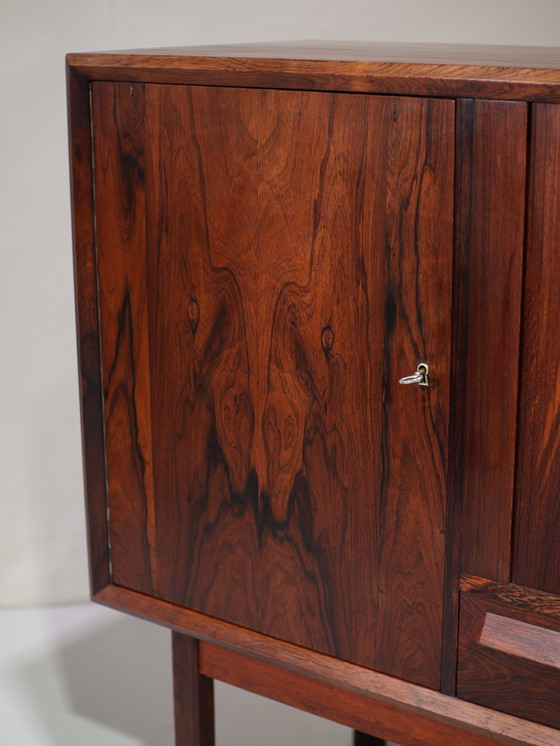 Image 1 of Buffet haut avec bar en bois de rose Buffet danois