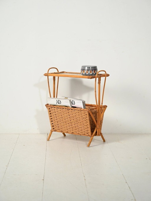 Skandinavischer Zeitschriftenständer aus gewebtem Bambus