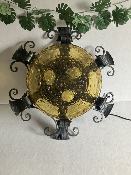 Plafonnier vintage en fer forgé avec verre ocre
