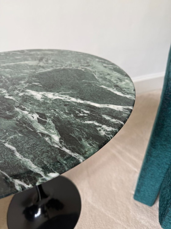 Image 1 of Knoll Saarinen table ronde marbre verdi alpi