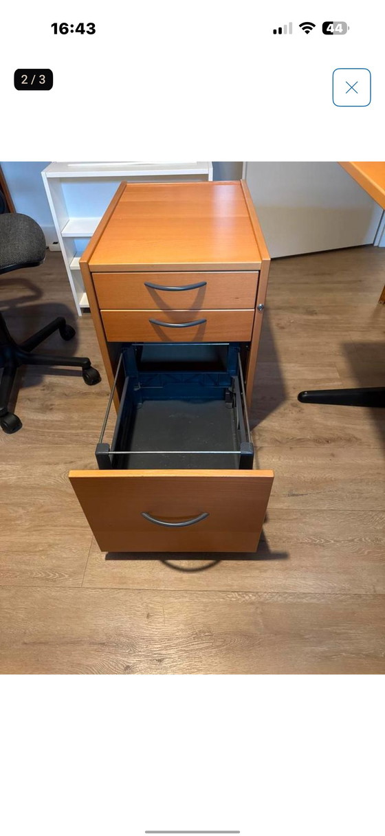 Image 1 of Commode/bureau sur roulettes IKEA Effektiv