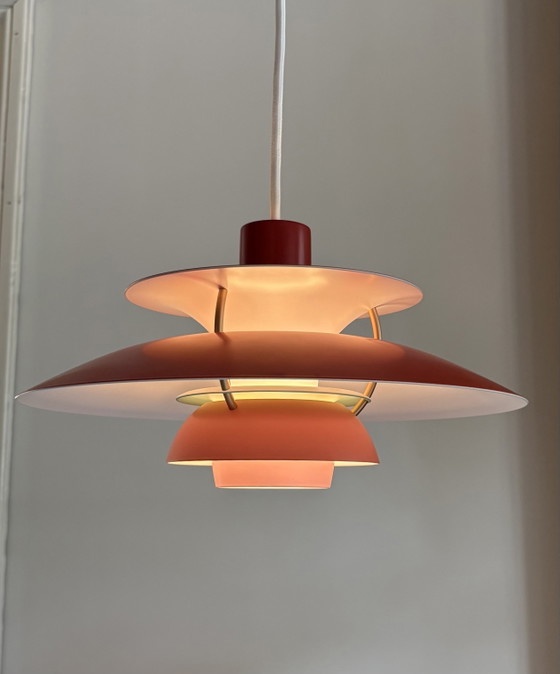 Louis Poulsen PH5 Mini Tonalità di Rosso, Nuovo, nella sua confezione originale – Lampade a sospensione (photo 9 of 11)