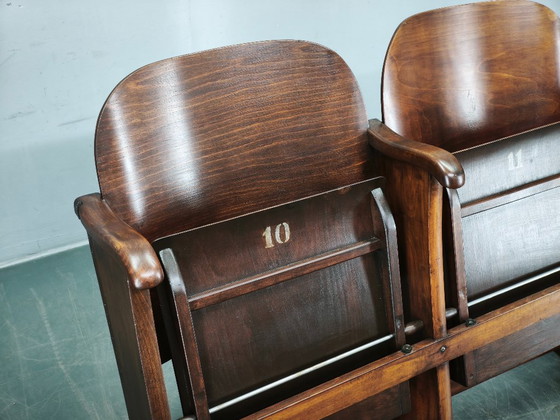 Image 1 of Panchina da cinema ceca a due posti degli anni '20 in legno di faggio, stile Art Déco.