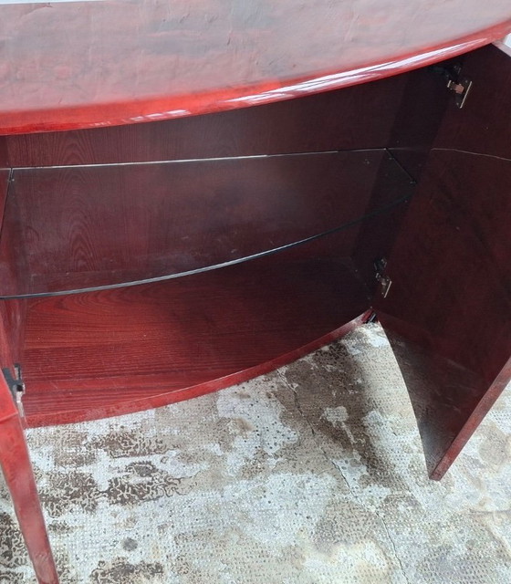 Image 1 of Buffet italien convexe en parchemin laqué par Aldo Tura