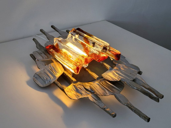 Image 1 of Brutalistische wandlamp met amberkleurig handgevormd glas