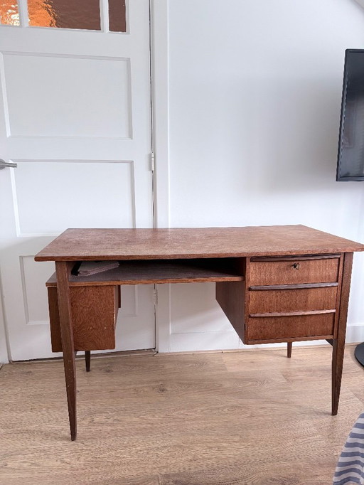 Vintage-Teak-Schreibtisch – Midcentury-Design