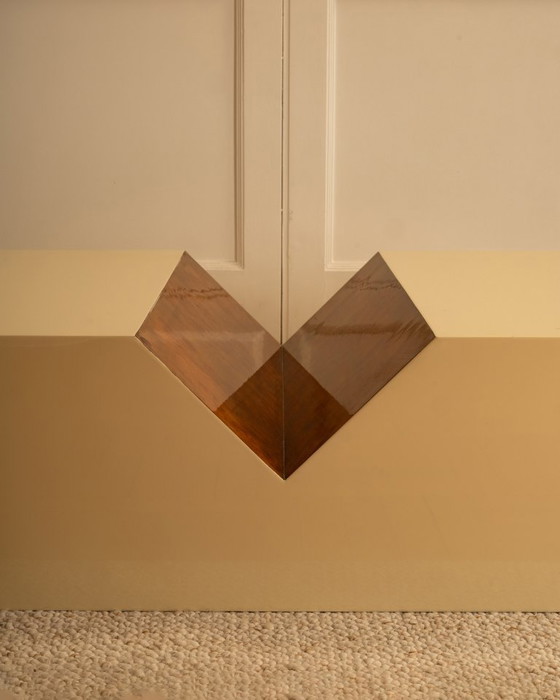 Image 1 of Tavolino da caffè/portariviste laccato con lente d'ingrandimento - anni '70