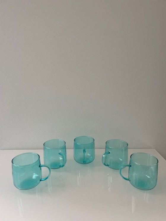 Image 1 of Ensemble de 5 tasses en verre turquoise soufflé à la bouche