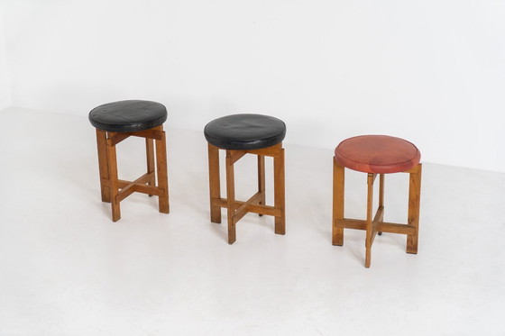 Image 1 of Sehr seltenes Hockerset von Uno & Östen Kristiansson für Luxus Vittsjö (Schweden, 1950er Jahre).