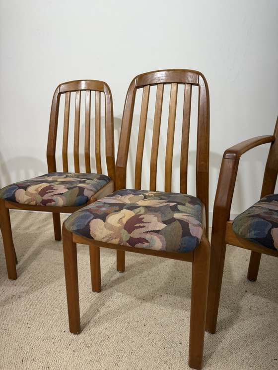 Set of 2 Armchairs and 3 Dyrlund Dining Chairs – Wood (photo 13 of 15)